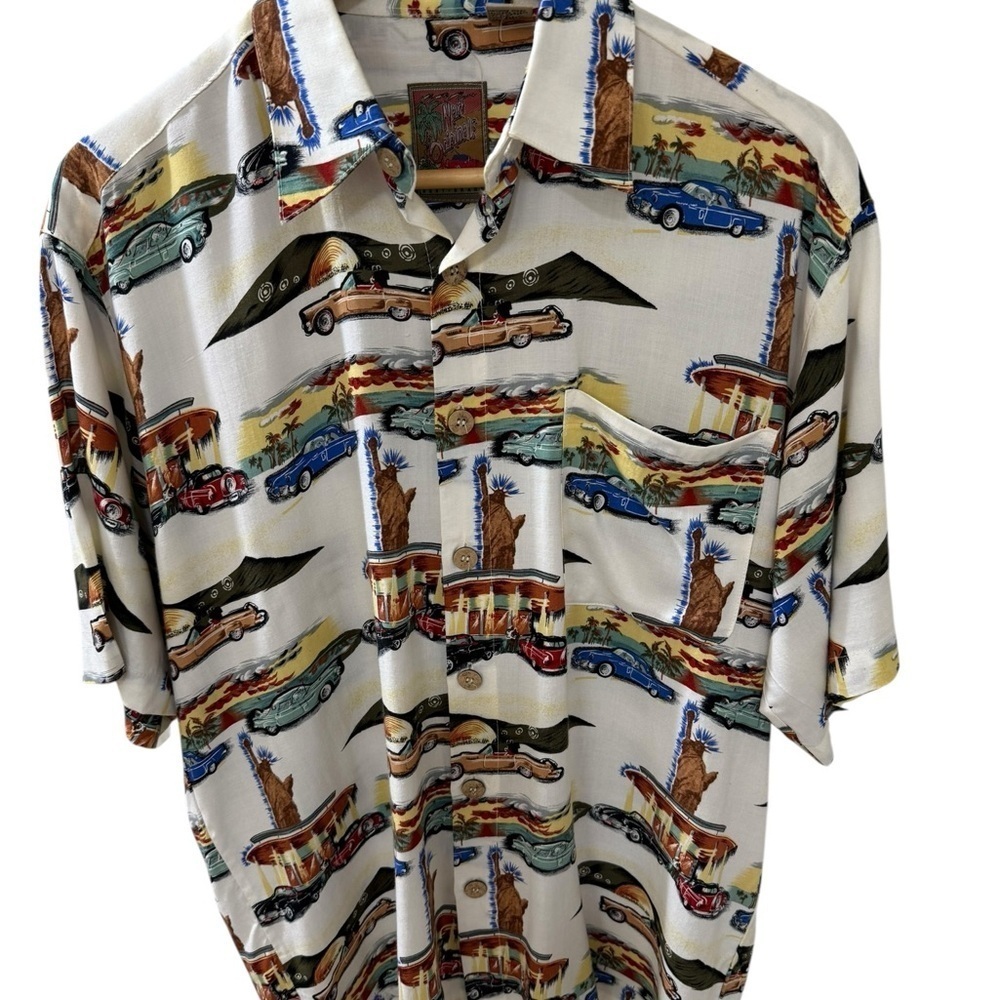 New Orleans Brand Original Men’s Size Small Shirt Retro Cars Statue of Liberty